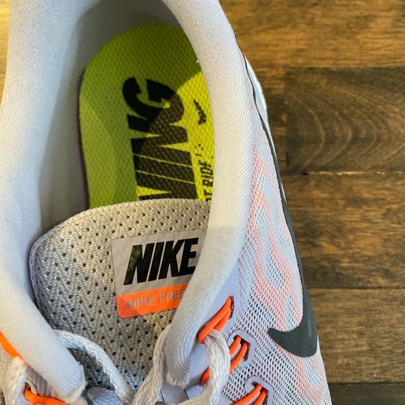 NIKE WOMENS FREE 5.0 + - Picture 6 of 15